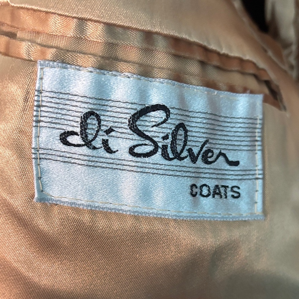 Di silver Men's Tan Overcoat - Picture 4 of 13